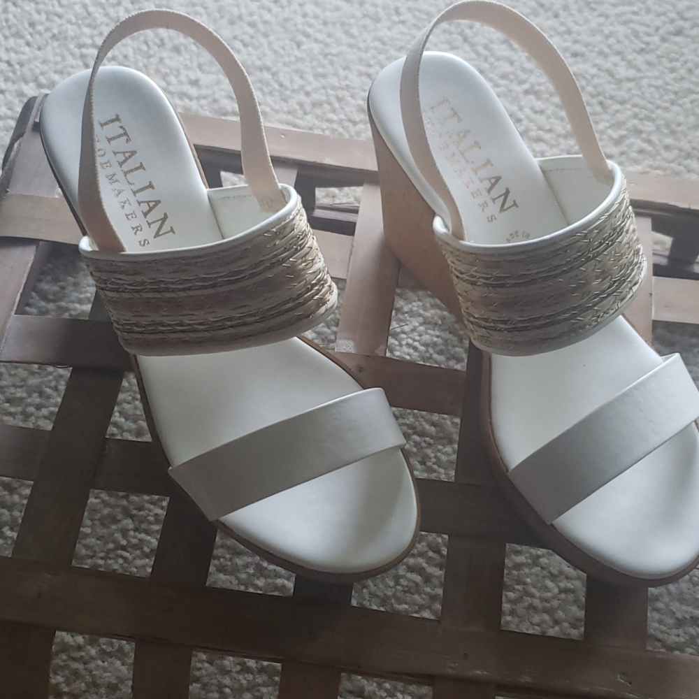 Wedge sandals